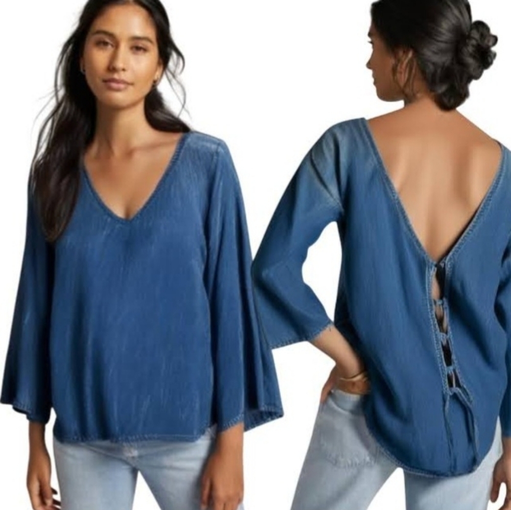 Anthropologie Cloth & Stone Blue Denim V-Neck Top With Lace Up Back